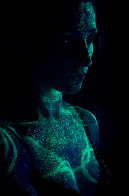 Tanya_Fluorescent (3).jpg